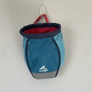 Kurgo Pet Dog Treat Bag Leash Accessory Training Blue Red Outdoor Active